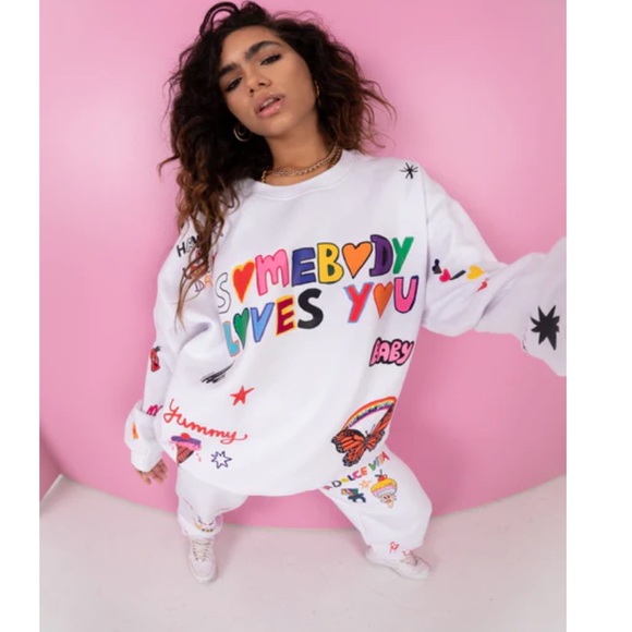 MAYFAIR X ISCREAMCOLOUR Somebody Loves You Crewneck - Picture 2 of 3